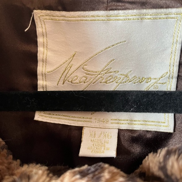 Chic Leopard Print Coat - Picture 4 of 6